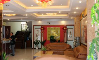 Yuzhou Business Hotel