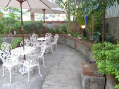 桃園原鶴商務飯店 鄰近桃園中正公園的酒店