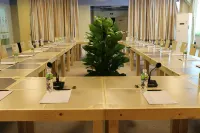 Pengrun Holiday Hotel