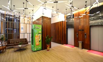 Jingkaisi Hotel (Taojialing Subway Station Renxinhui Branch)