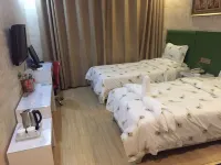 Zhoukou Erqi Express Hotel - balcony