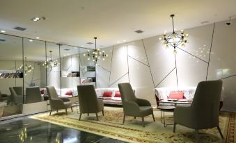 Suitetrails - Wuzhou Art Hotel