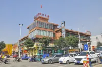 Dujiang Hotel