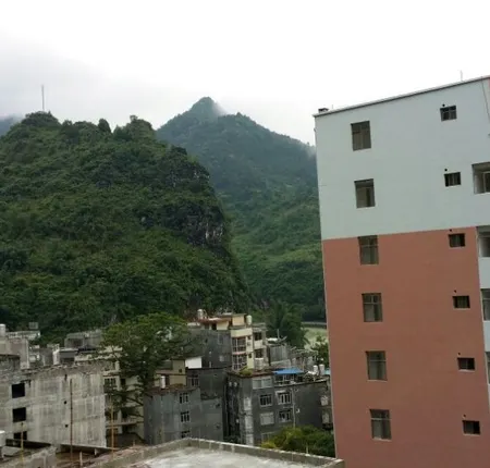 Bama Shanshui Bipoyuan Hotel