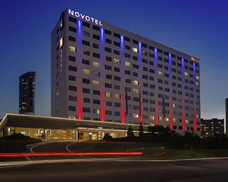 ノボテル ヴロツワフ セントラム ヴロツワフのホテル