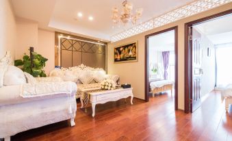 Shenzhen Galaxy Time Apartment