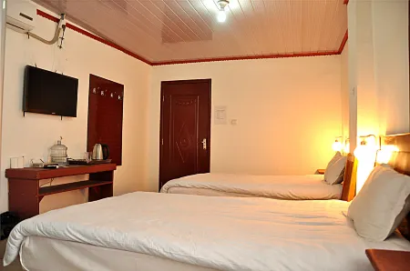 Wenxin Business Hotel, South Anhui Отели рядом со станцией Junanbei Railway Station