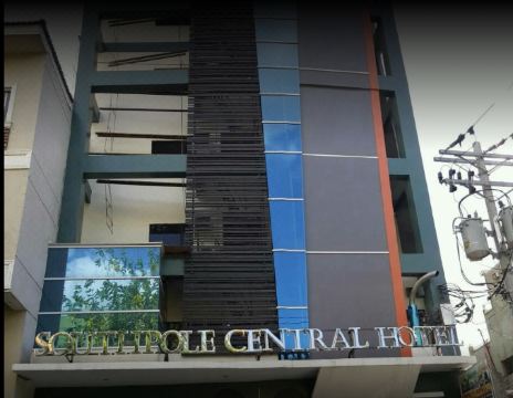 호텔 내부 전경