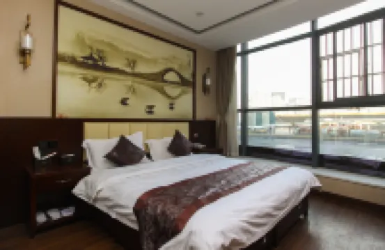 南京驛主題之家飯店（弘陽廣場蘇寧環球天潤廣場店）