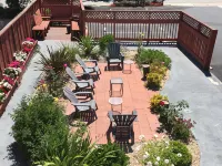 Pelican Inn Monterey Hotels near Casa Serrano