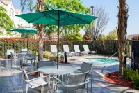 SpringHill Suites Bakersfield - Pools