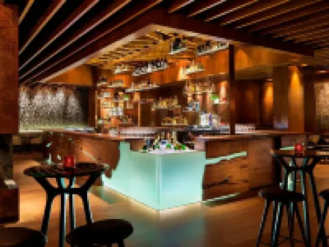 Four Seasons Hotel Sydney Hotels in Sydney