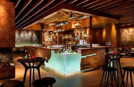 Four Seasons Hotel Sydney