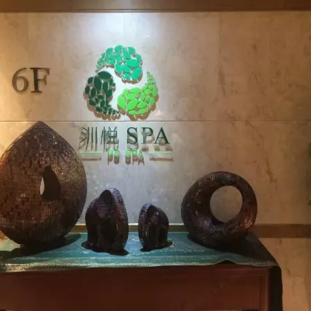 Grandview Golden Palace Waifiden Apartment (Zhengjia Plaza, Tiyu Xilu Station)