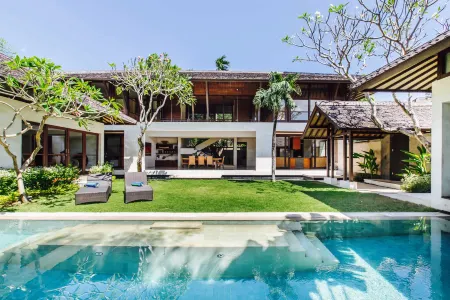 Villa Air Bali Boutique Resort and Spa Отели рядом с достопримечательностью «Бамбак Парк Виллас»