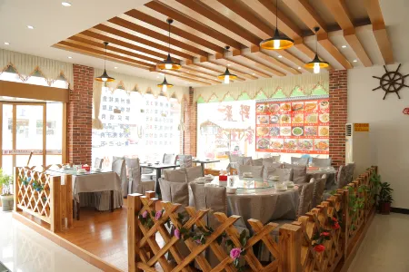 Qiaopan huiju kuaijie jiudian