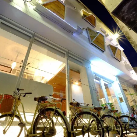 SSS Life Hotel