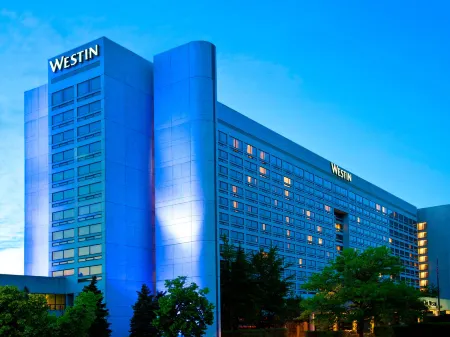 The Westin O'Hare Отели рядом с достопримечательностью «Театр Роузмонта»