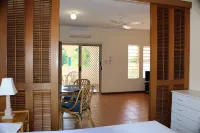Royal Palm Villas