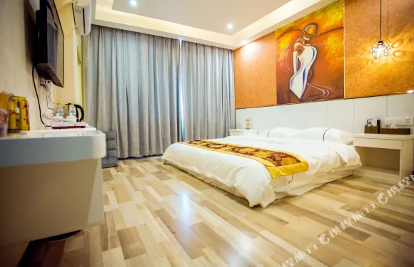 普定黑森林主題酒店