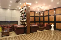 James Joyce Coffetel (Jishou North Renmin Road)
