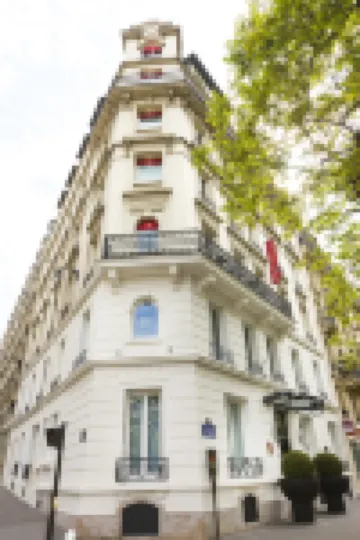 Best Western Plus la Demeure Hotels near Fresque murale Jeune graffeuse