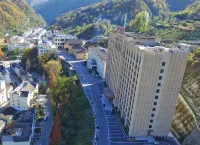 Shennong Mountain Resort Hotels near Guanmenshan Scenic Area