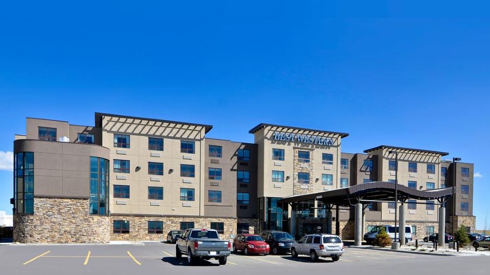 Best Western Premier Freeport Inn Calgary Airport
