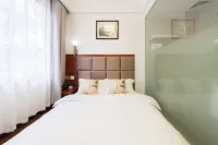 Famous Hotel (Yangshuo West Street)
