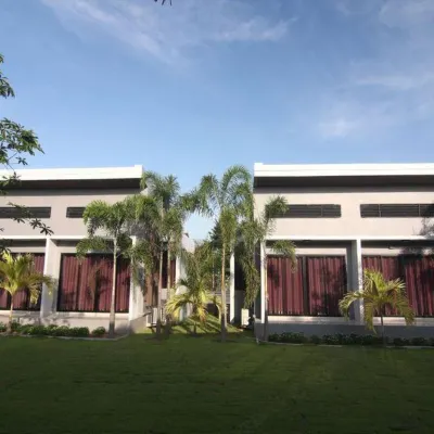 ศรีตระกูลเพลส, Sritrakul Place โรงแรมใกล้Bright Romance Pattaya Church