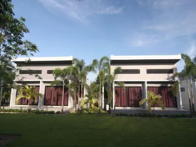 Sritrakul Place Hotels near Bann sukhawadee