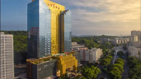 Royale Tower Hotel in Chenzhou