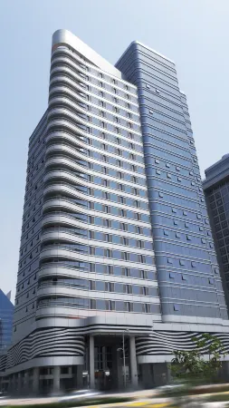 Pearl Rotana Capital Centre Отели рядом с достопримечательностью «Мост Шейха Заеда»