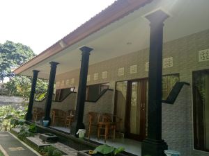 Teba Jati Guest House