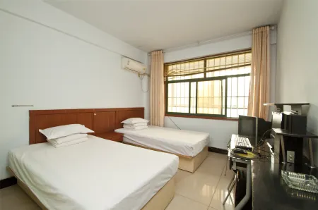 Linyi Riverside Business Hotel