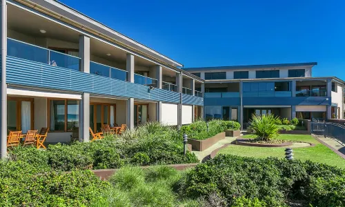 Lennox Holiday Apartments