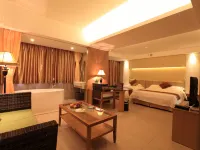 Cheeful Island Resort Hotel Hotels near Feisha Beach Tourist Centre of Shangchuan Island