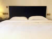 珠海嘉瑞时尚酒店 - 标准大床房