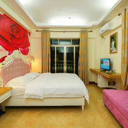 Qionghai Jiaji Red Rose Theme Hotel