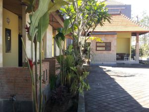 Van Dhika Guest House Bali