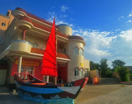 Hui'an Red Brick Zai Homestay Отели рядом с достопримечательностью «Chongwu Ancient Town»