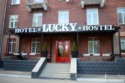 Hotel Lucky - Hostel のホテル