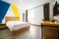 T & Q International Youth Hostel (Siguniang Mountain)