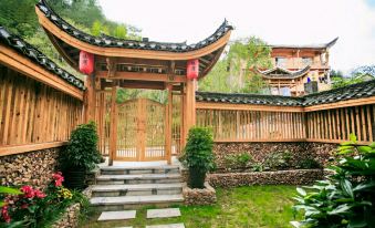 Yuelu Homestay(Zhangjiajie National Forest Park)