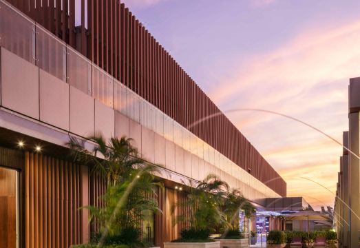 2. 하드락 호텔 선..