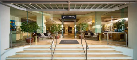 Pullman Reef Hotel Casino