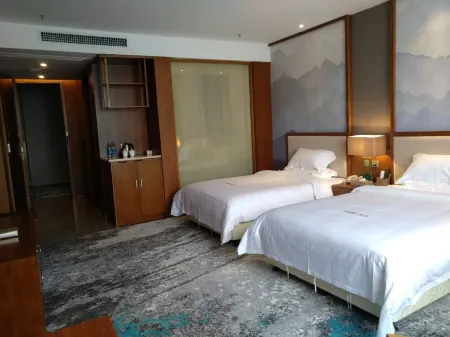 Fufeng Holiday Hotel