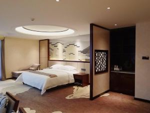 Longshang Jianghuai Holiday Hotel