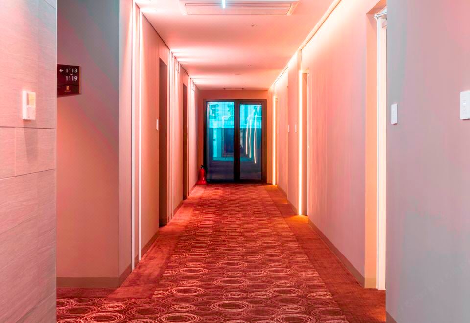 더 퍼스트스테이 호텔 객실 인테리어 이미지