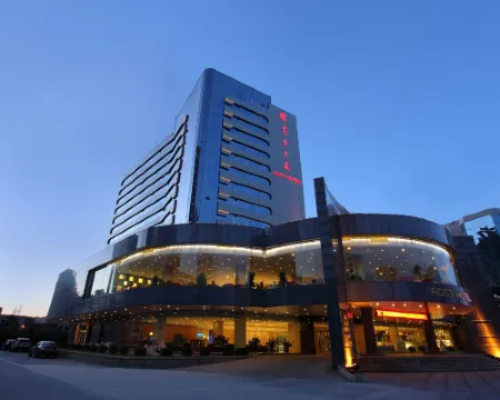 イーストホテル 大連のホテル